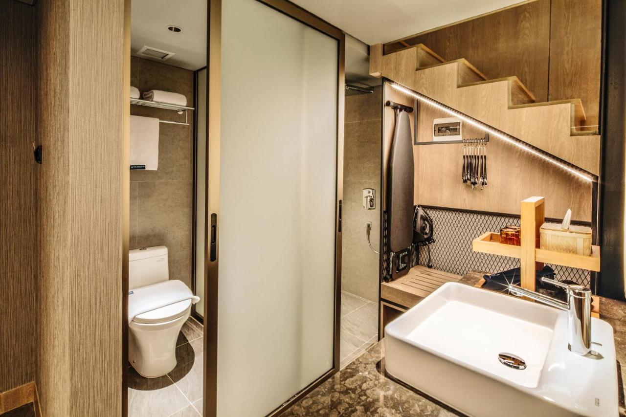 The Botanica Sanctuary Hotel Puncak Exterior foto Bathroom