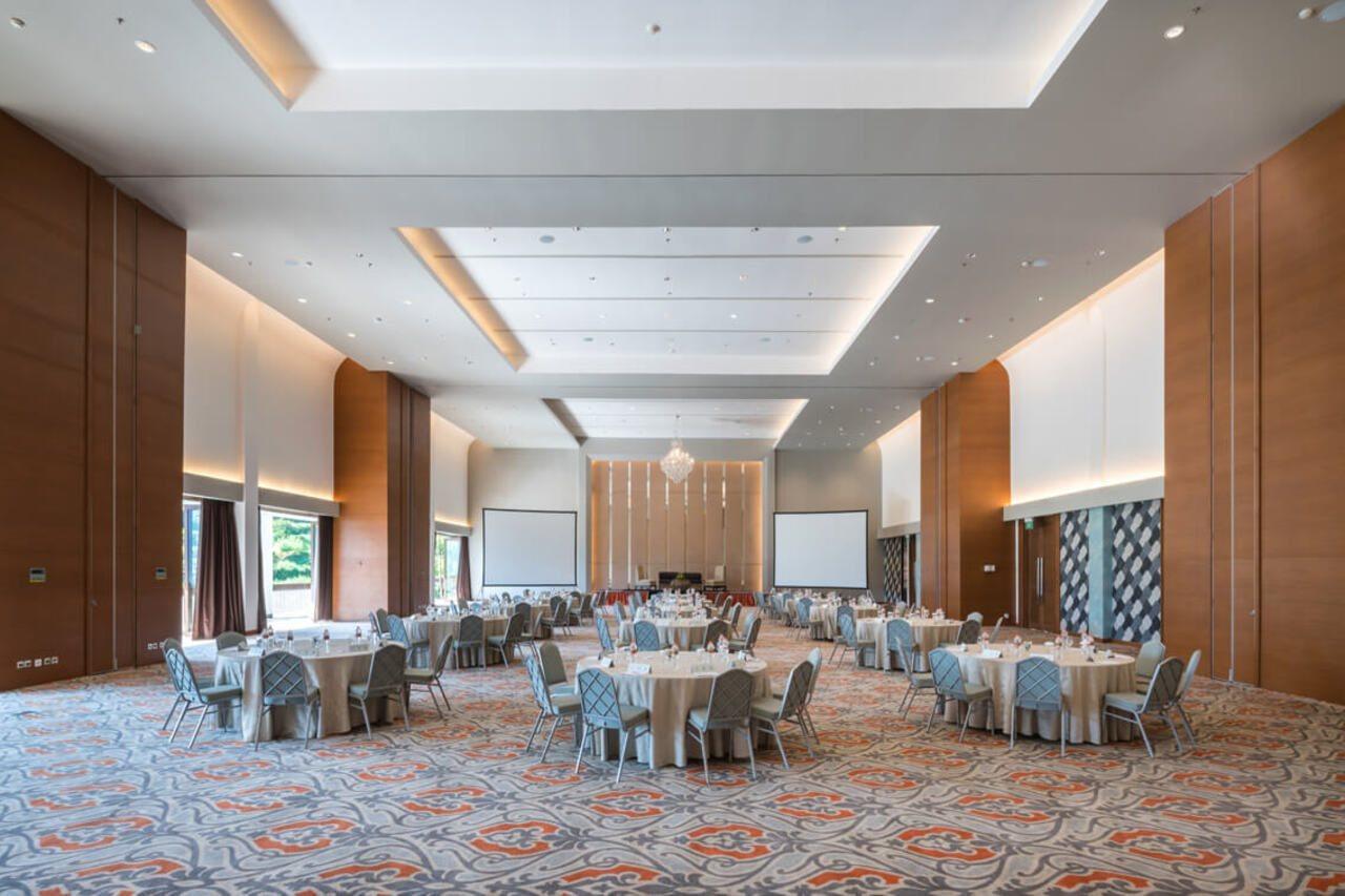 The Botanica Sanctuary Hotel Puncak Exterior foto The Grand Ballroom